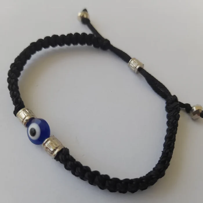 Blue eye bracelet